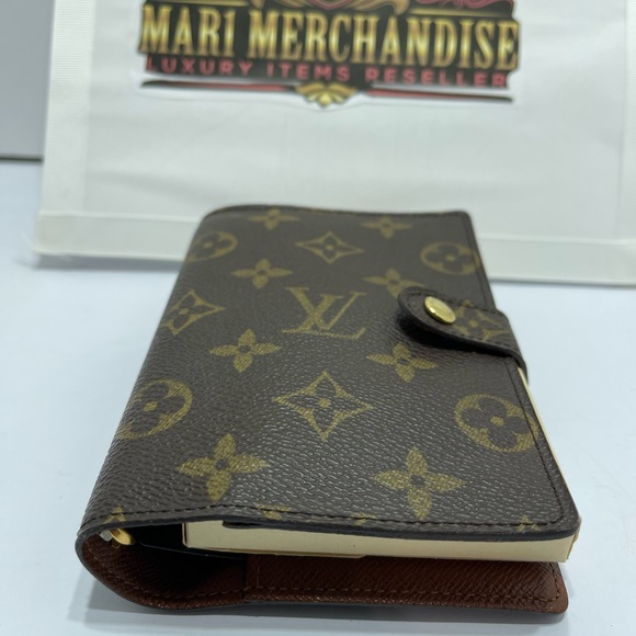 Louis Vuitton Agenda PM size in Monogram. - Picture 2 of 6